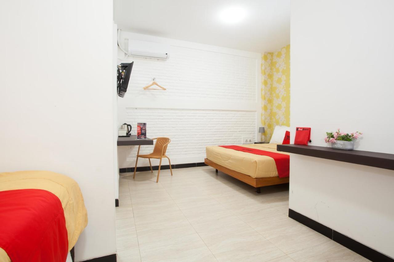 Reddoorz Near Museum Angkut Batu Hotel Exterior foto