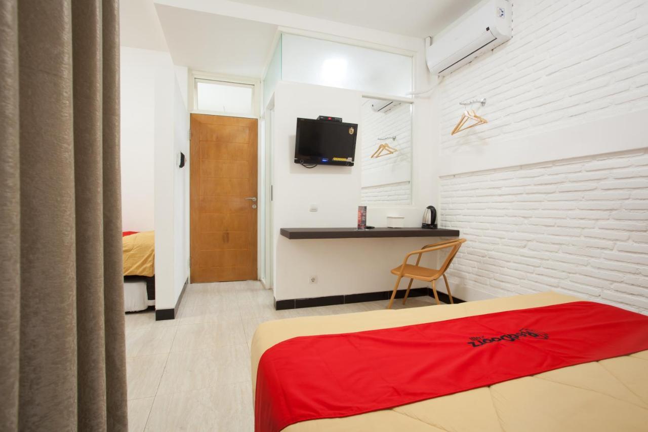 Reddoorz Near Museum Angkut Batu Hotel Batu  Exterior foto