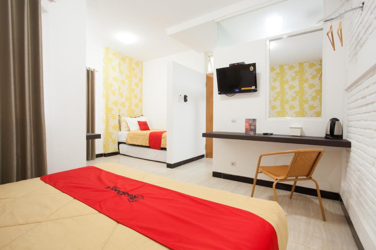 Reddoorz Near Museum Angkut Batu Hotel Batu  Exterior foto