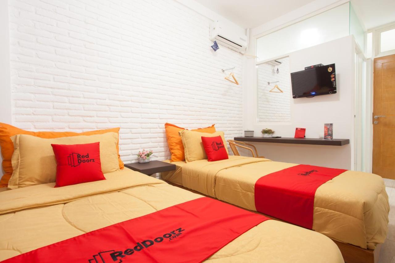 Reddoorz Near Museum Angkut Batu Hotel Batu  Exterior foto