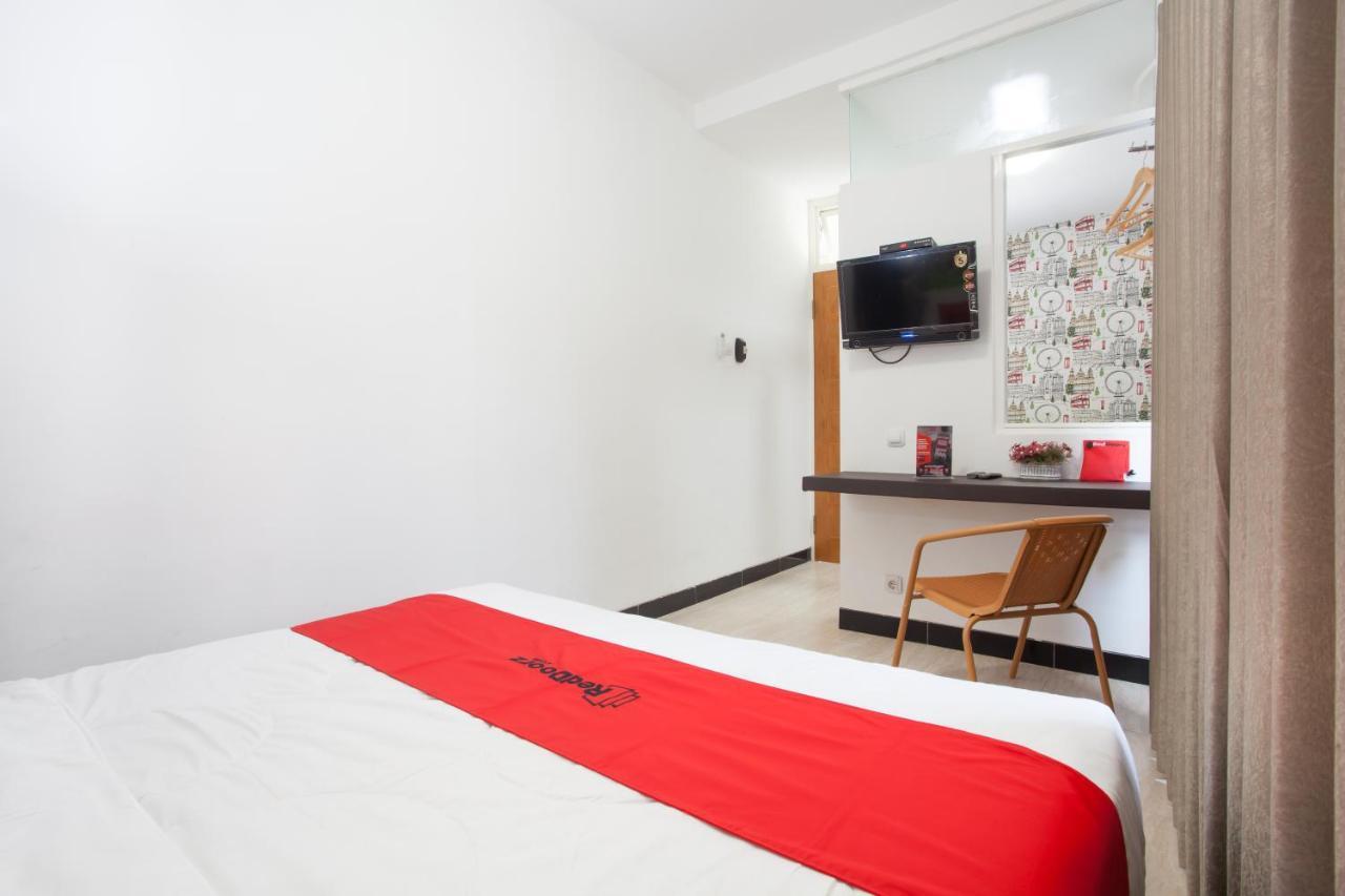 Reddoorz Near Museum Angkut Batu Hotel Batu  Exterior foto